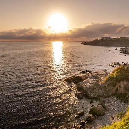 Dolphin Bay Boutique Complex * Sozopol