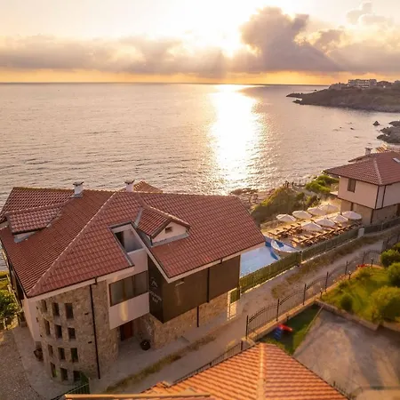 Dolphin Bay Boutique Complex *