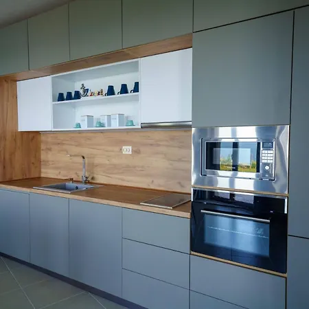 Dolphin Bay Boutique Complex