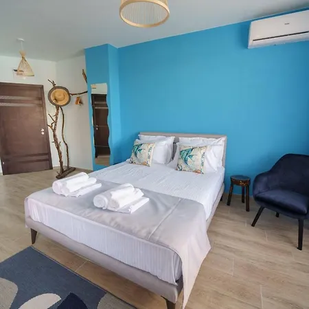 Dolphin Bay Boutique Complex Hotel