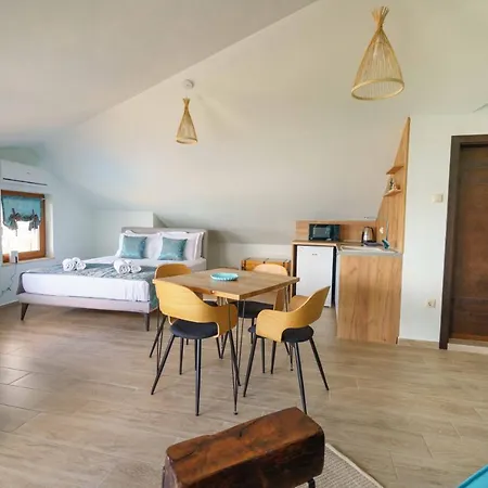 Dolphin Bay Boutique Complex *