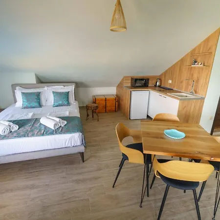 Hotel Dolphin Bay Boutique Complex *