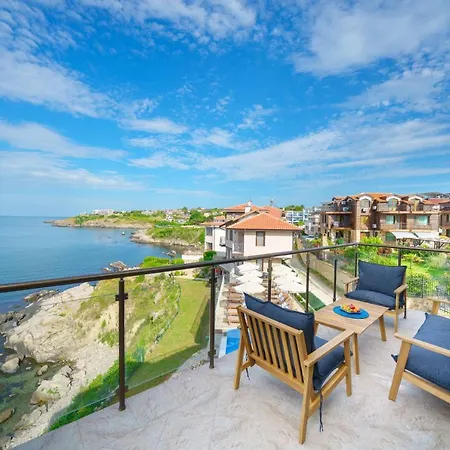 Dolphin Bay Boutique Complex Hotel