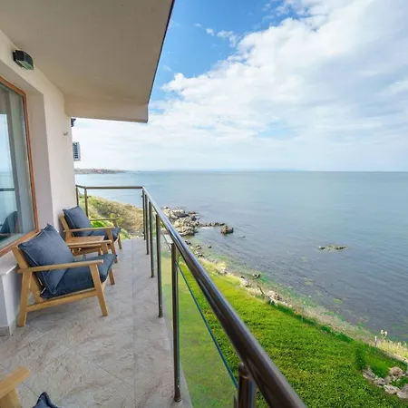 Dolphin Bay Boutique Complex *