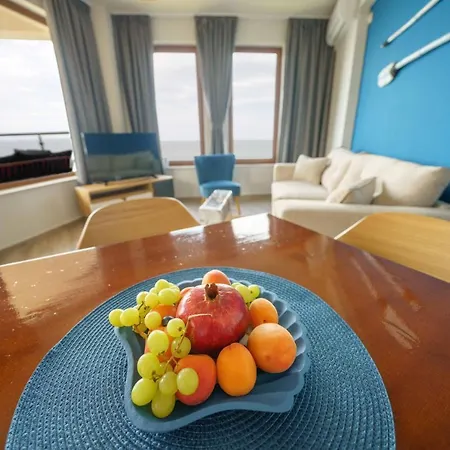 Dolphin Bay Boutique Complex