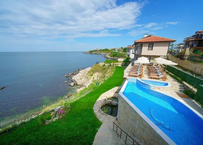 Dolphin Bay Boutique Complex