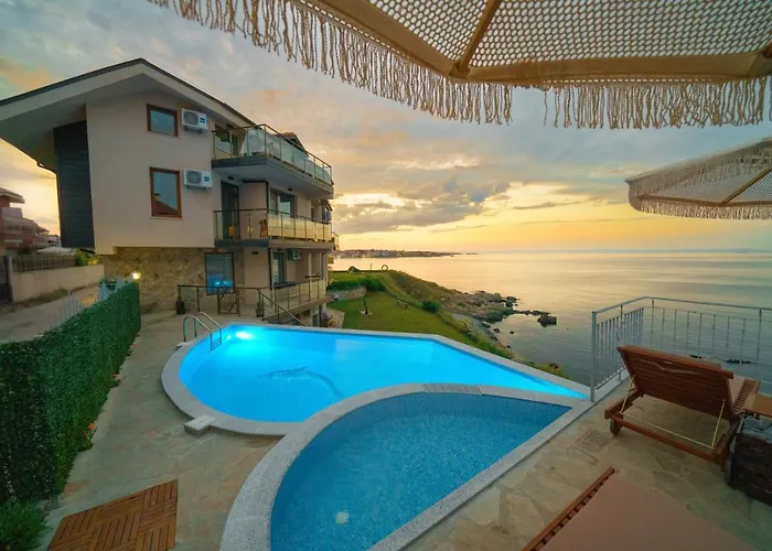 Hotel Dolphin Bay Boutique Complex