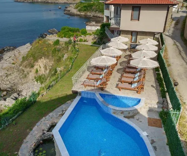 Dolphin Bay Boutique Complex Hotel