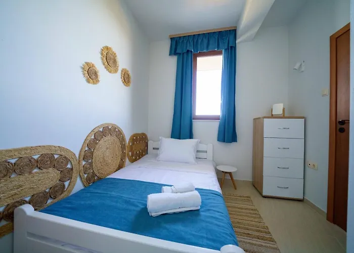 Dolphin Bay Boutique Complex Hotel