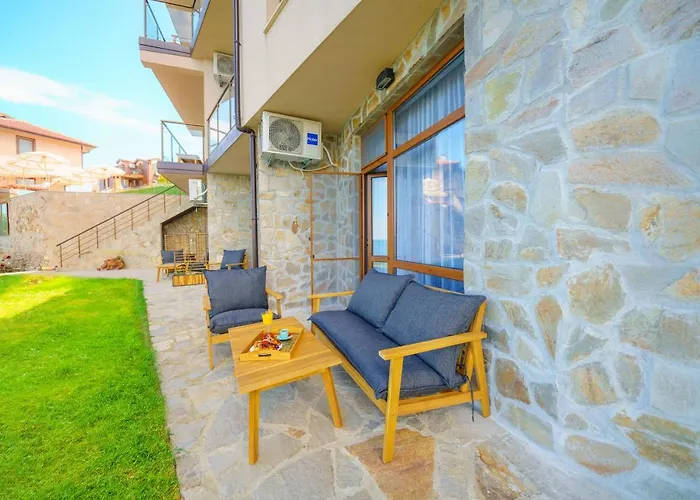 Dolphin Bay Boutique Complex